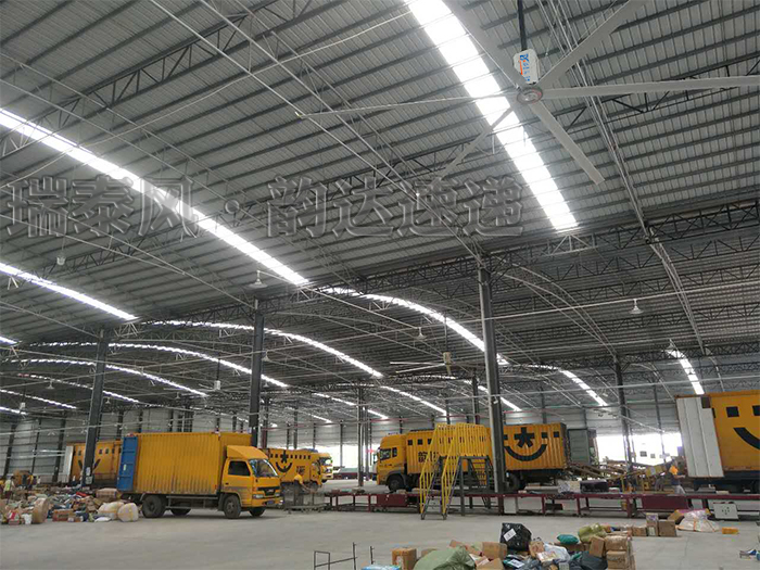 超市倉庫工業(yè)吊扇通風(fēng)降溫除濕防潮解決方案呢？